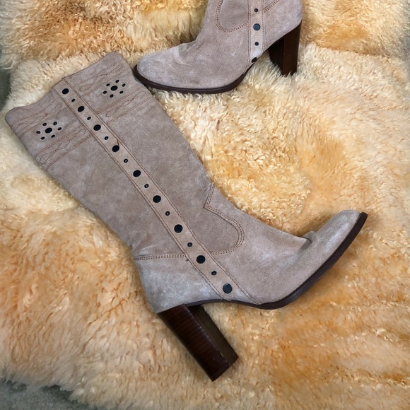 Made in Rumania Shoes - Tan Suede Leather Tall Boots